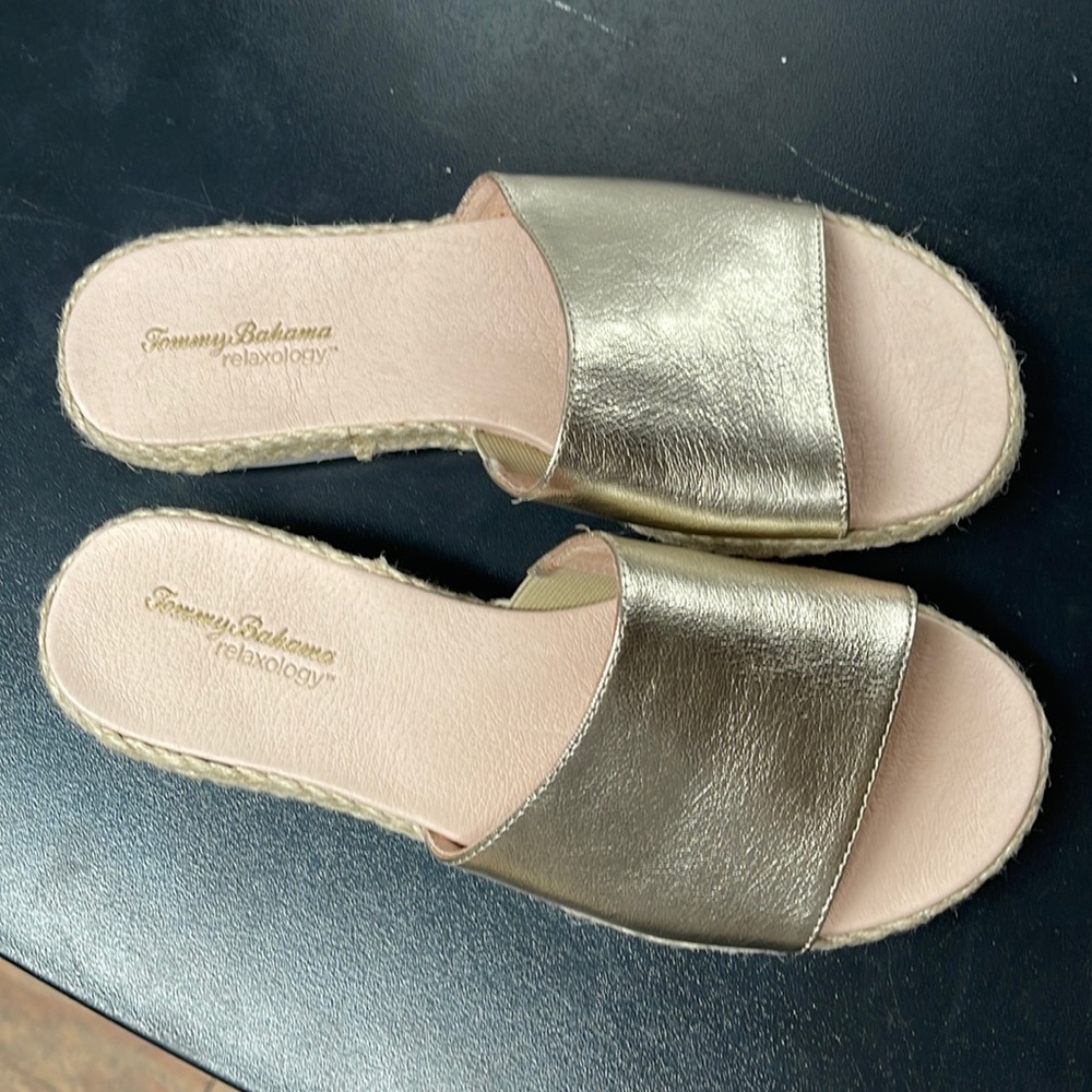 NWOT Tommy Bahamas Reflexology 10
